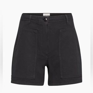 Aritzia Wilfred Free “Modern Utility Short”